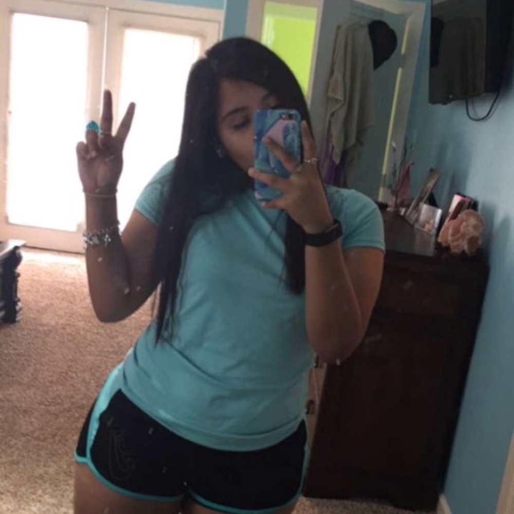 Meet your Posher, Rossy